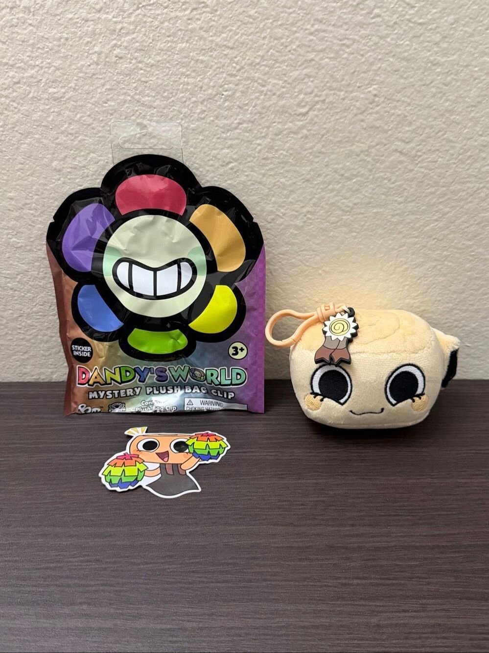 CultureFly Dandy's World Blind Bag Plush Bag Clip Keychain - Shelly
